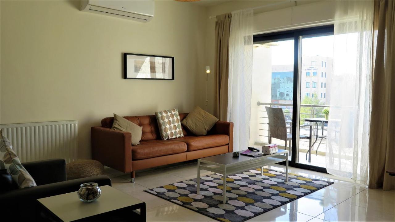 Appartement Double Key By Hr à Amman Extérieur photo